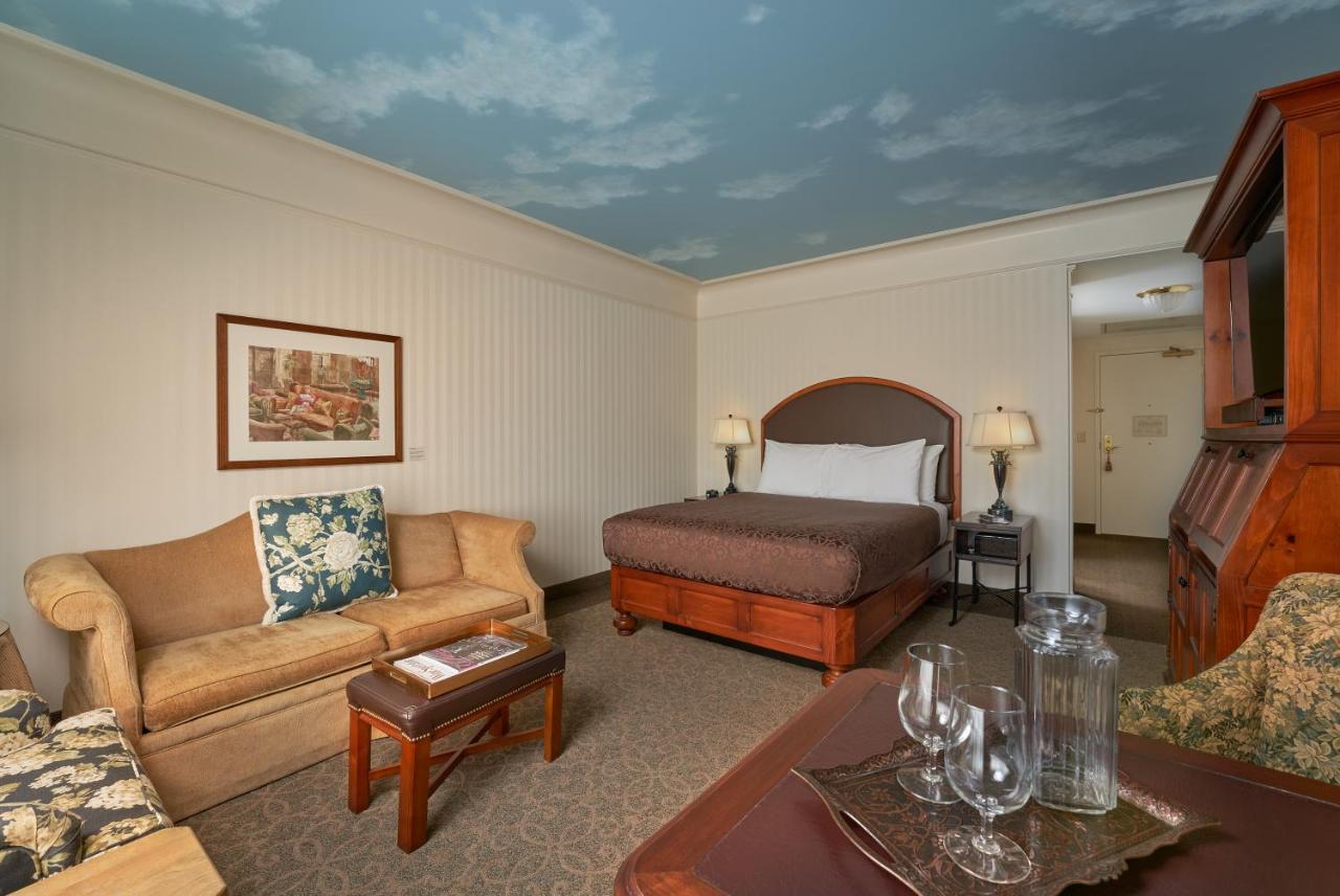O.Henry Hotel Greensboro Room photo